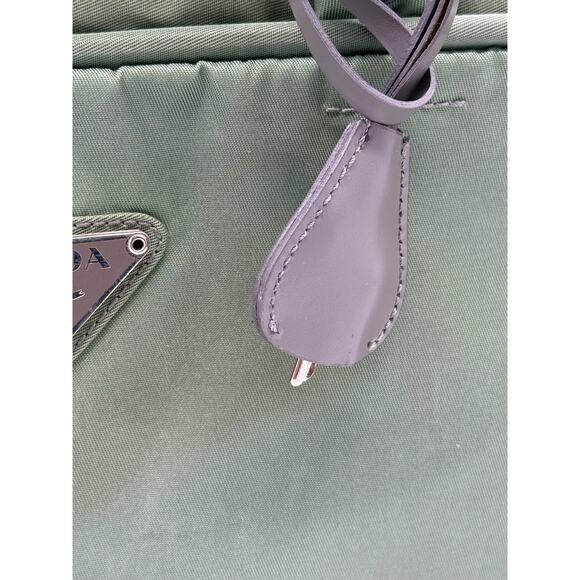 Vintage Prada Tessuto Jacquard Logo Mini Nylon Tote*Lock & Key Present*GREAT BAG - Picture 6 of 10